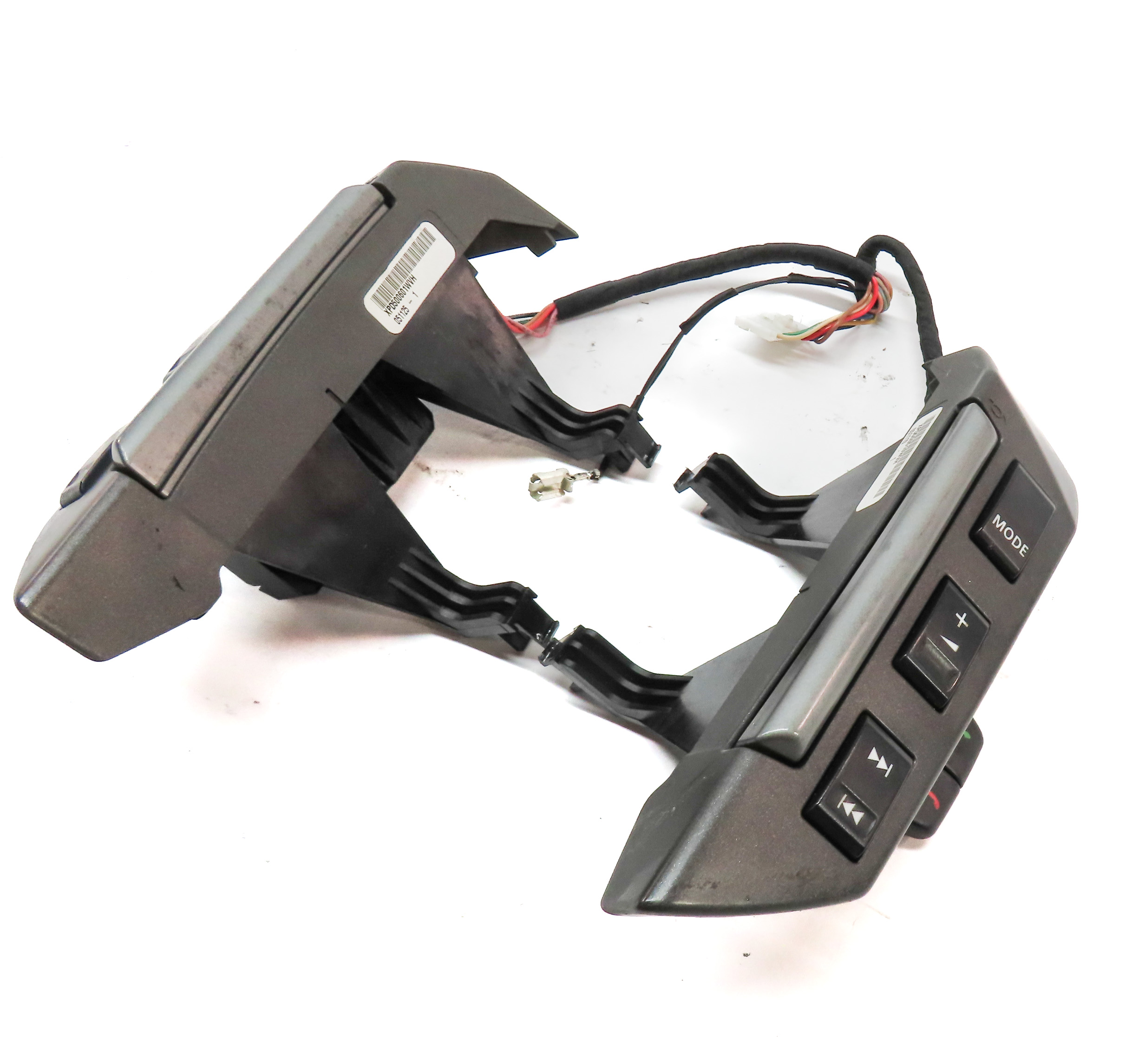 2006 LAND ROVER LR3 STEERING WHEEL CRUISE RADIO CONTROL SWITCH BUTTON SET/2 — exact item pictured